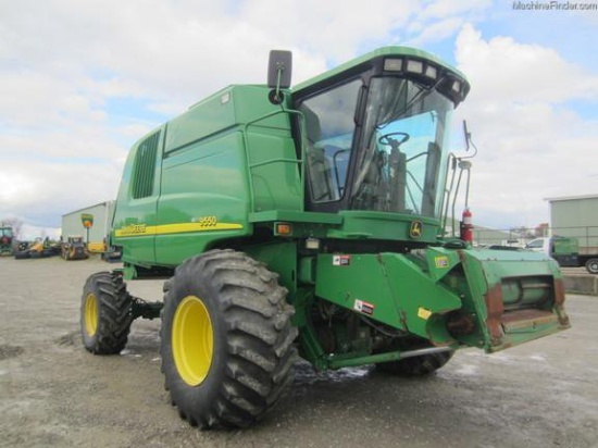 2002 John Deere 9550 Combine