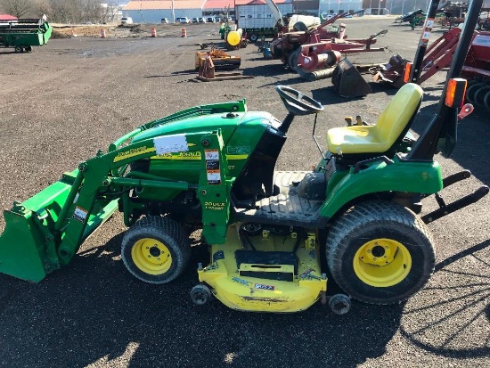 2305 John Deere Compact Tractor with 200CX Loader