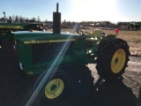 John Deere 2020 tractor