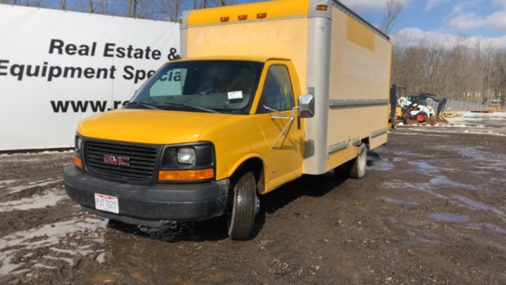 2003 gmc savana cutaway