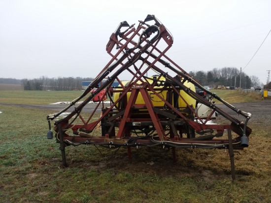 Demco 3 pt. mtd. 400 gal sprayer w/52’ hyd. booms, foam markers, Ravens 440 controller