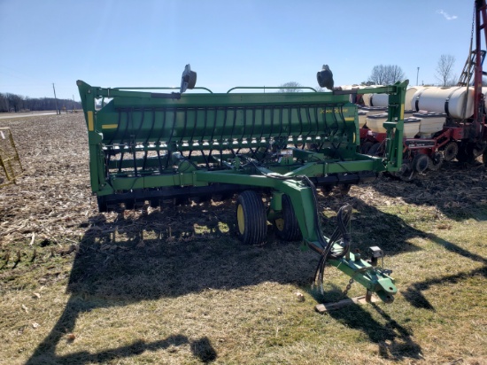 JD 1590 15’ No-Til grain drill w/seeder