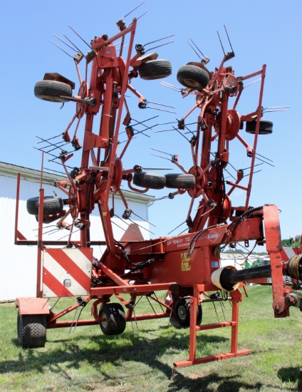 Kuhn GF 10601 30’ (10 basket) tedder