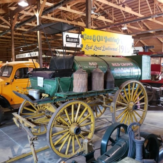 Gas & Oil Delivery Wagon