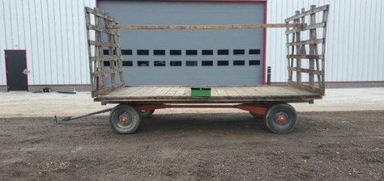 "ABSOLUTE" Case 15' Hay Wagon