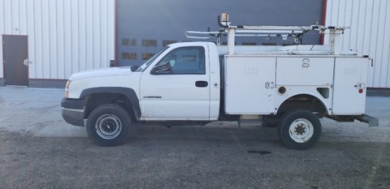 "ABSOLUTE" 2005 Chevy 2500 Service Truck
