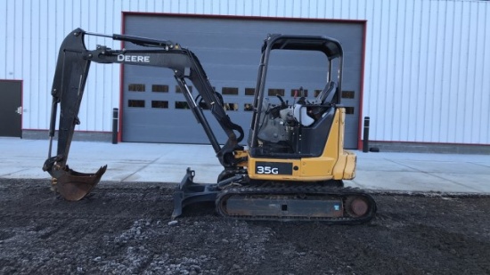 "ABSOLUTE" John Deere 35G Mini Excavator