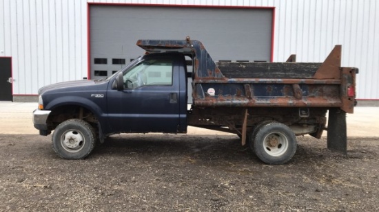 "ABSOLUTE" 2002 Ford F350 Dump Truck