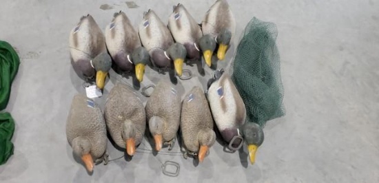 (10) Mallard Duck Floating Decoys w/ bag