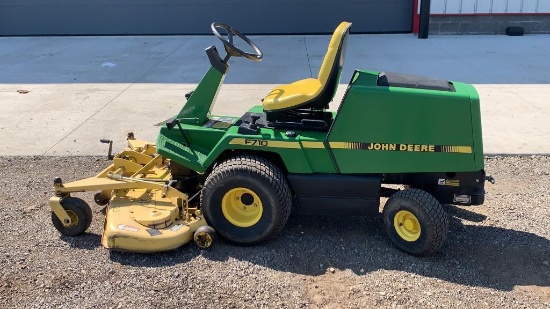 "ABSOLUTE" 1994 John Deere F710 Riding Mower