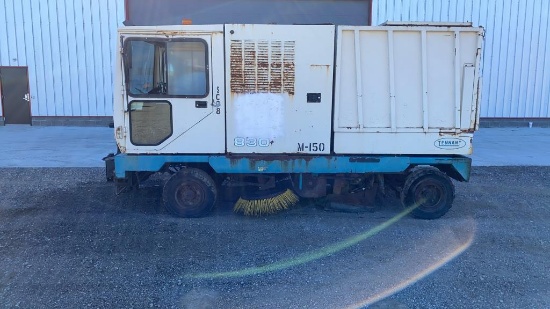 "ABSOLUTE" Tennant 830 Parking Lot Sweeper