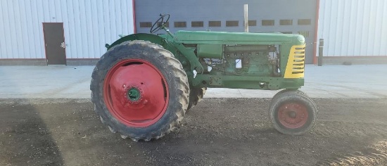 "ABSOLUTE" Oliver 77 2WD Tractor