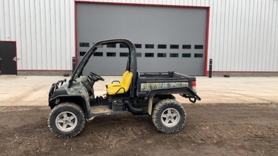 John Deere 825I Gator