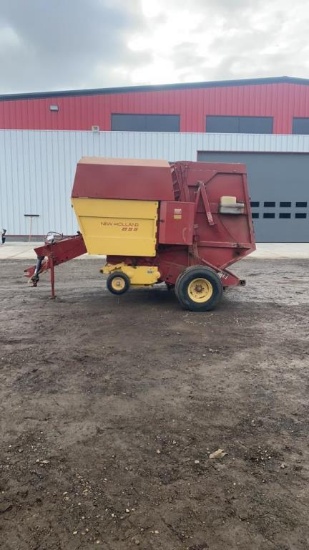 "ABSOLUTE" Ford New Holland 855 Baler
