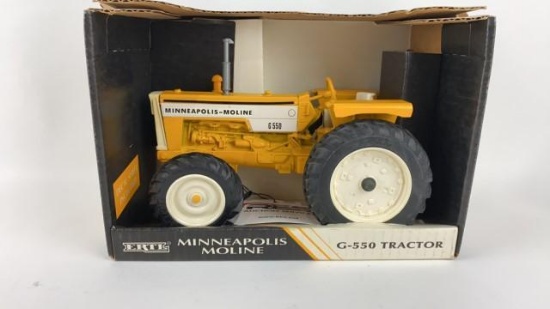 MM Model G550 Toy Tractor