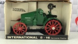 IH Model 8-16 Toy Tractor