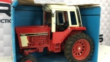 IH Model 1568 Toy Tractor