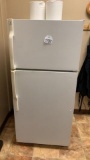 GE Refrigerator