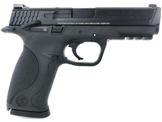 Smith & Wesson M&P40 40S&W Semi Auto Pistol