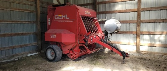Gehl 2780 Round Baler