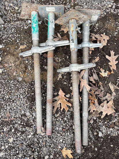 (4) Scaffolding Leveler Feet