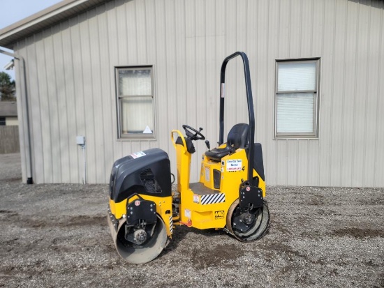 '20 MultiQuip AR14 3' Ride On Roller