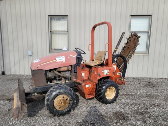 '04 Ditch Witch RT40 Ride-On Trencher