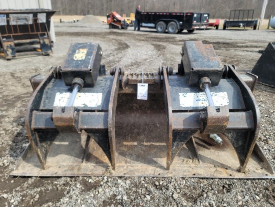 QA Cat 66" Dual Cylinder Grapple Bucket