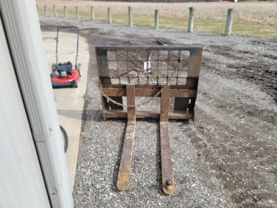 QA 42" Pallet Forks