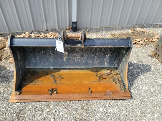CAT 47" Grading Bucket