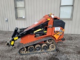 '18 Ditch Witch SK800 Ride-On Skid Loader