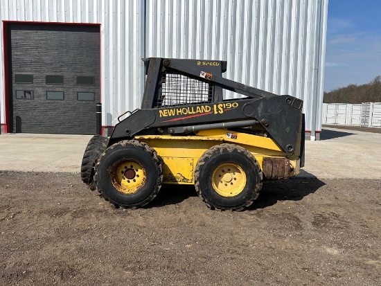 "ABSOLUTE" New Holland LS190 Skid Loader