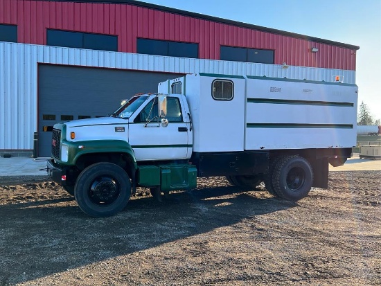 1999 GMC C6500 Chipper Truck