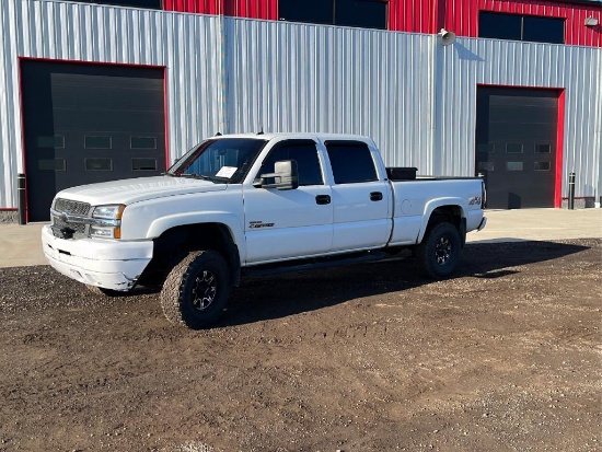 "ABSOLUTE" 2003 Chevrolet Silverado 2500 Crew Cab Pickup