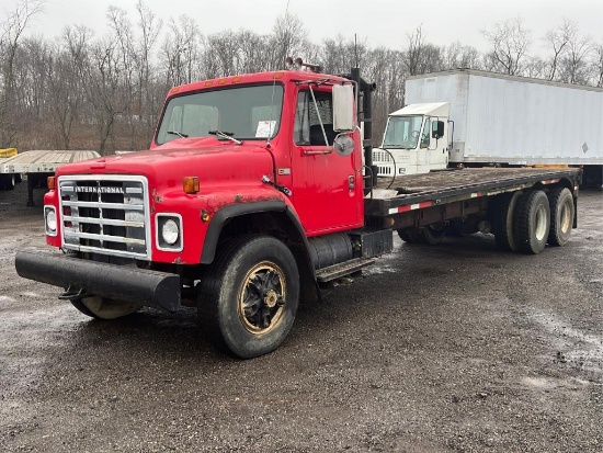 "ABSOLUTE" 1984 International S1600 Flatbed Truck