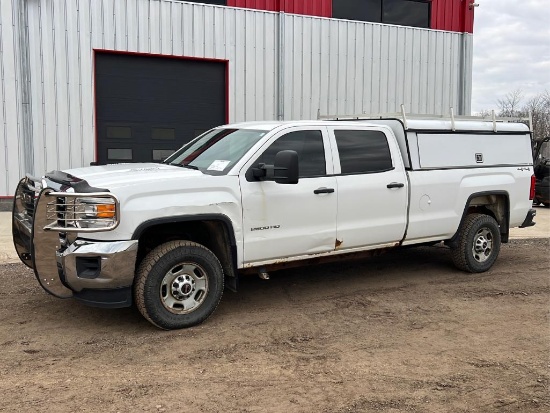 2015 GMC Sierra 2500 Crew Cab Pickup