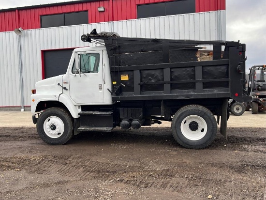 1985 International S2300 Dump Truck