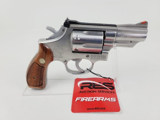 Smith & Wesson 66-1 357MAG Double Action Revolver