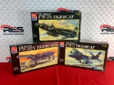 (3) AMT Model Planes