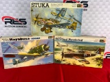 (3) Revell 1:32 Scale Model Planes