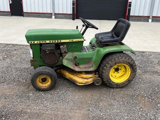 "ABSOLUTE" John Deere 112 Riding Mower
