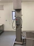 AMFEC 23K Meat Lift
