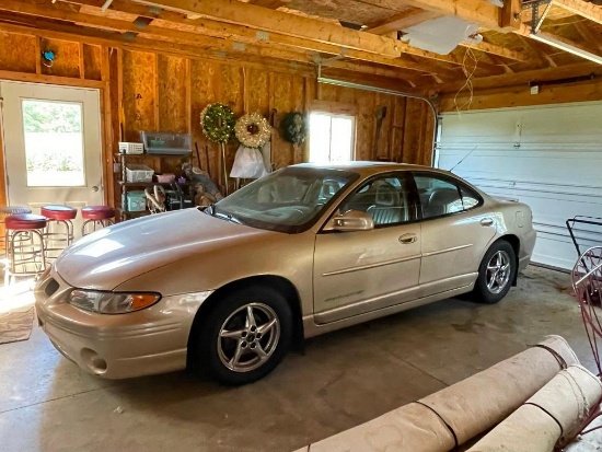 2003 Pontiac Grand Prix GT Sedan