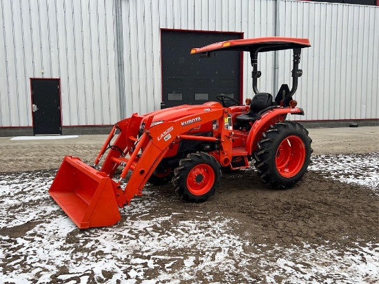 "ABSOLUTE" 2017 Kubota L3301 4WD Tractor