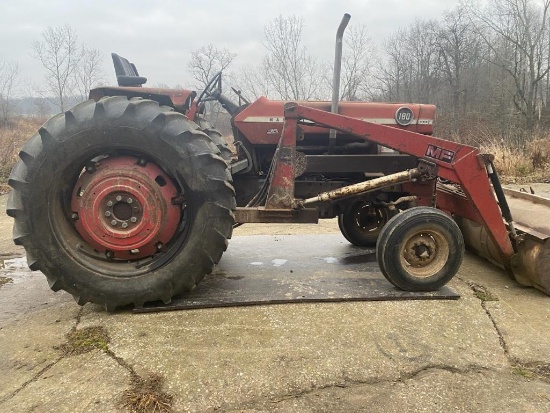 1966 Massey Ferguson 180 Tractor