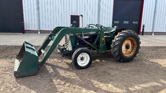 Oliver 550 2WD Tractor