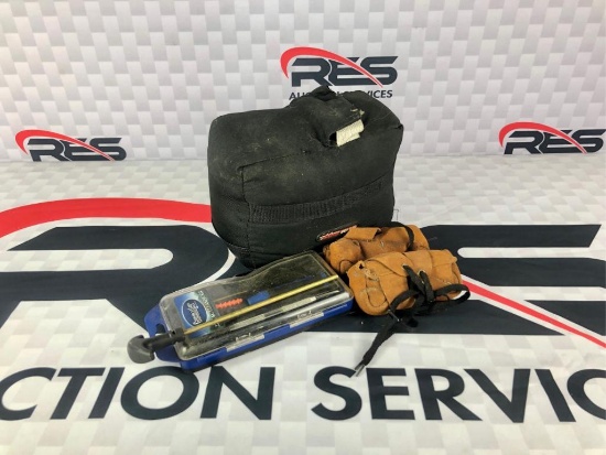 "ABSOLUTE" Shooting Rest, Range Bag and Cleaning Kit