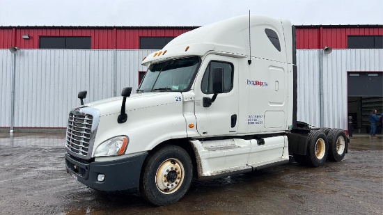 "ABSOLUTE" 2012 Freightliner Cascadia Semi Truck