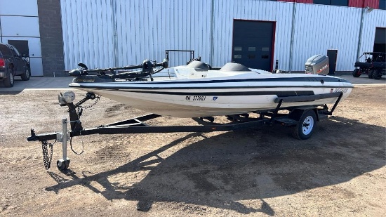 1995 Javelin 409FS Boat