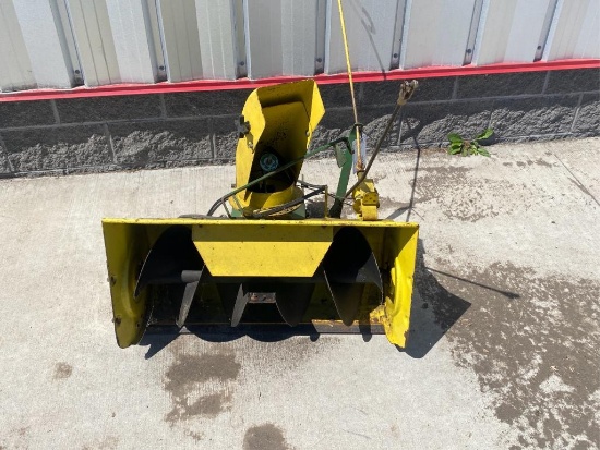 "ABSOLUTE" 32" John Deere Snow Blower